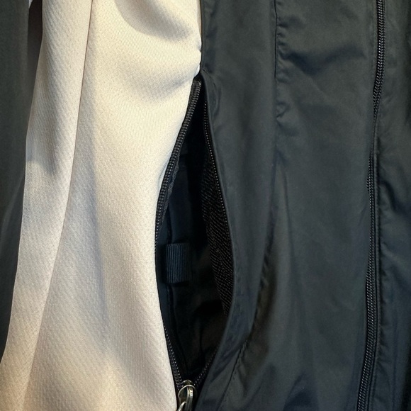 Retro Classic Nike Women’s Windbreaker Running Cycling Jacket | Reflective - Picture 5 of 10